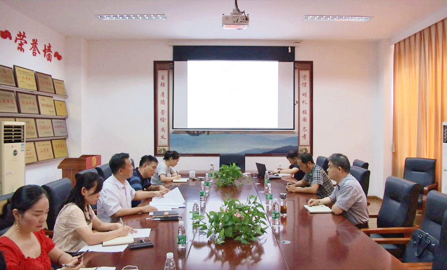 胡晓明参加区财政局党支部“学党史、悟思想、办实事、开新局”专题组织生活会