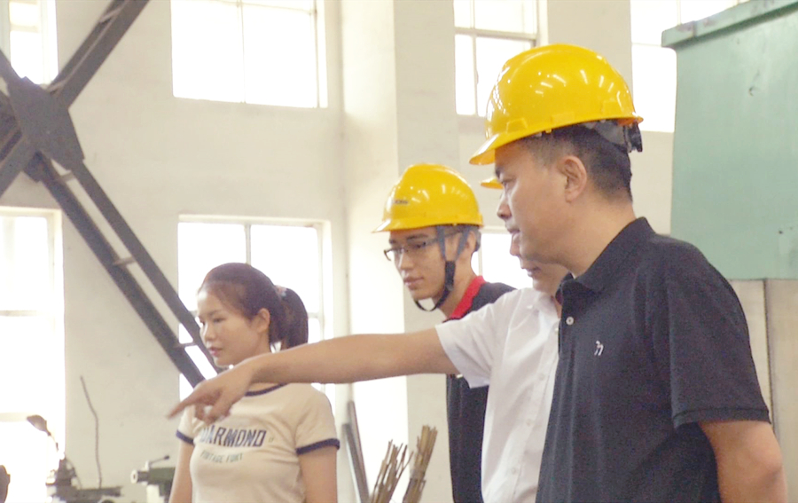 【学习贯彻区党委扩大会议精神】 彭小林走访调研园区企业