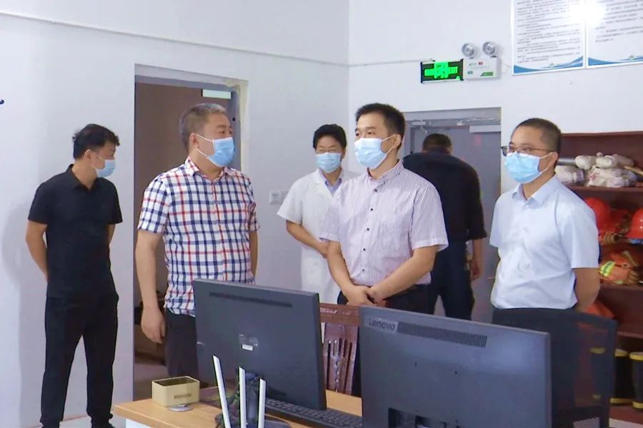 郑涵文督导假期疫情防控和消防安全等工作