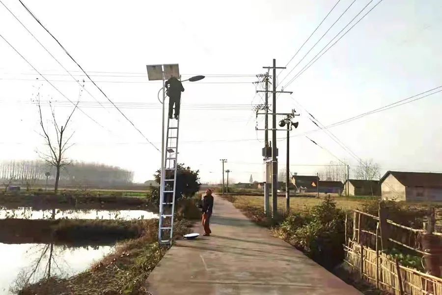 【我为群众办实事】龙泉街道：照亮群众回家路