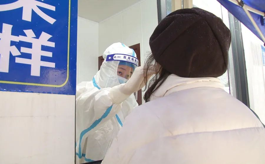 春节返工高峰 西洞庭人民医院全力保障核酸检测“不打烊”