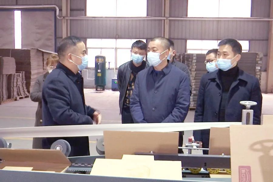 区党委书记刘爱军调研园区企业、督导疫情防控