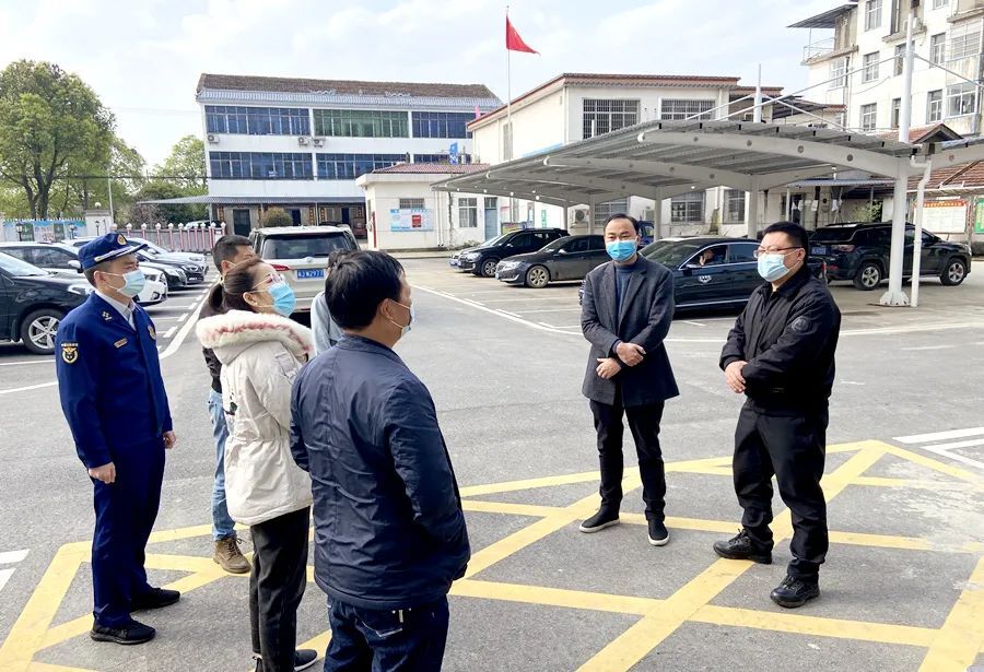 【疫情防控 西洞庭在行动】郭蕾督导检查疫情防控工作