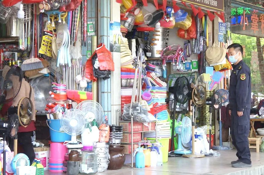 西洞庭：向出店经营、车辆乱停乱放行为“叫停”