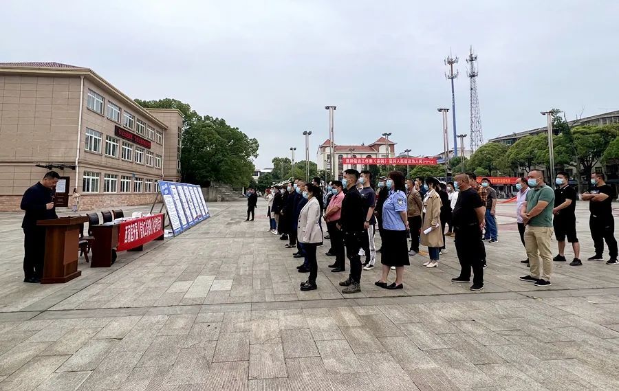 西洞庭管理区举行《信访工作条例》集中宣传暨第五个信访法治宣传月活动