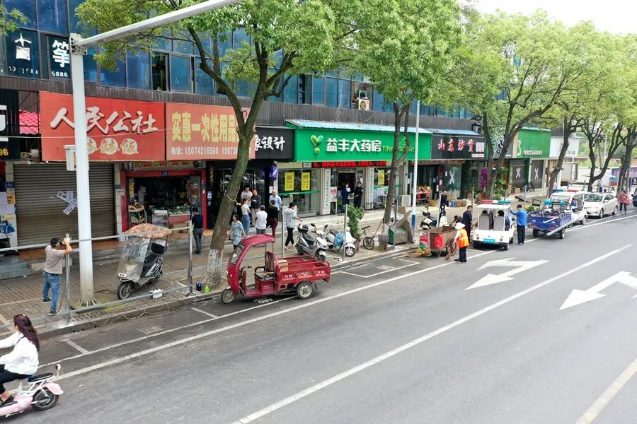 西洞庭：原供销社大楼拆除整治工作有序推进中