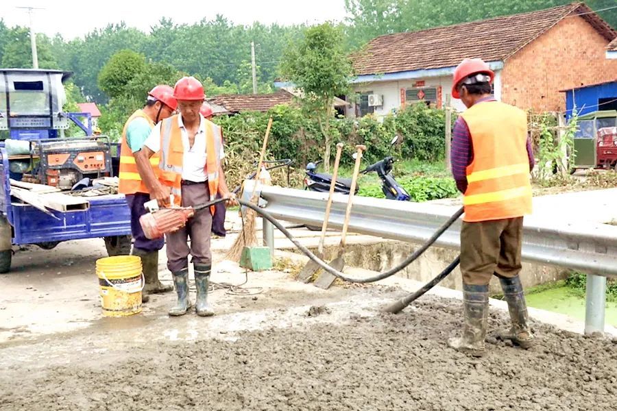 【交通顽瘴痼疾整治】区乡公路管理处：保障道路安全 提升城市形象