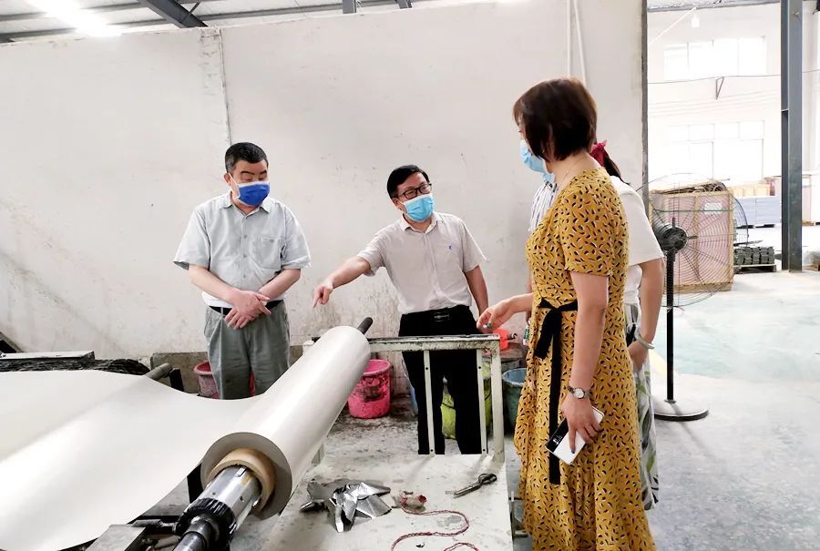 市社科联深入园区企业开展“送政策、解难题、优服务”行动