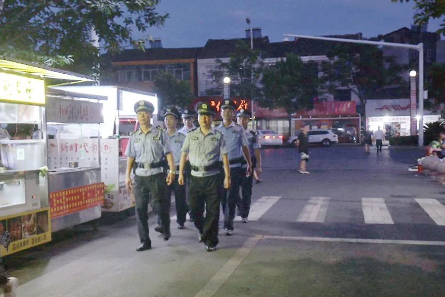 西洞庭公安分局：加强夜间巡逻防控 守护辖区群众平安