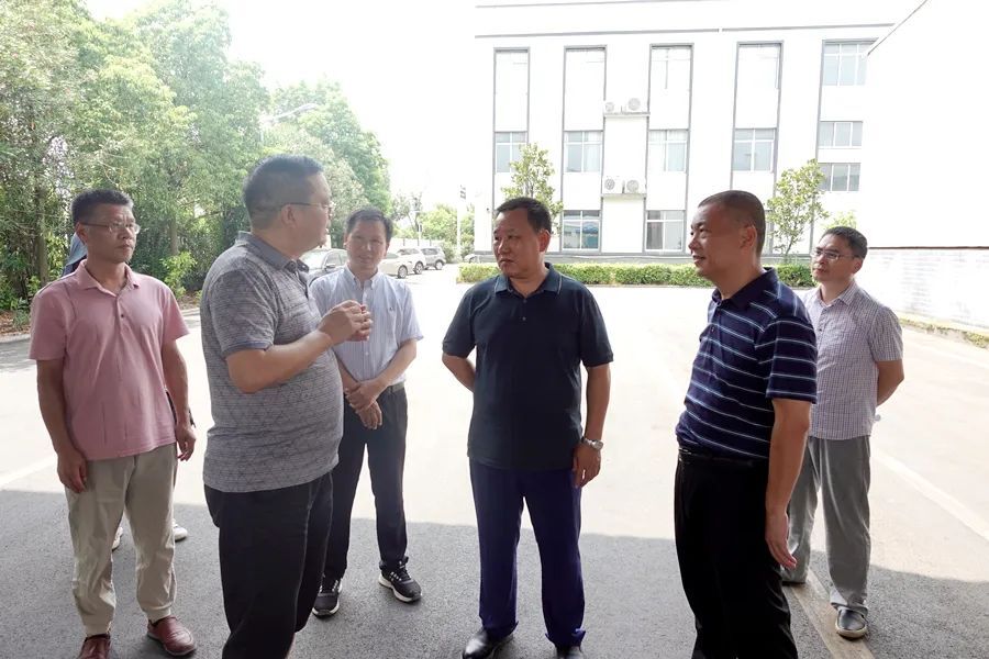 市人大常委会副主任石玉林一行来西洞庭调研