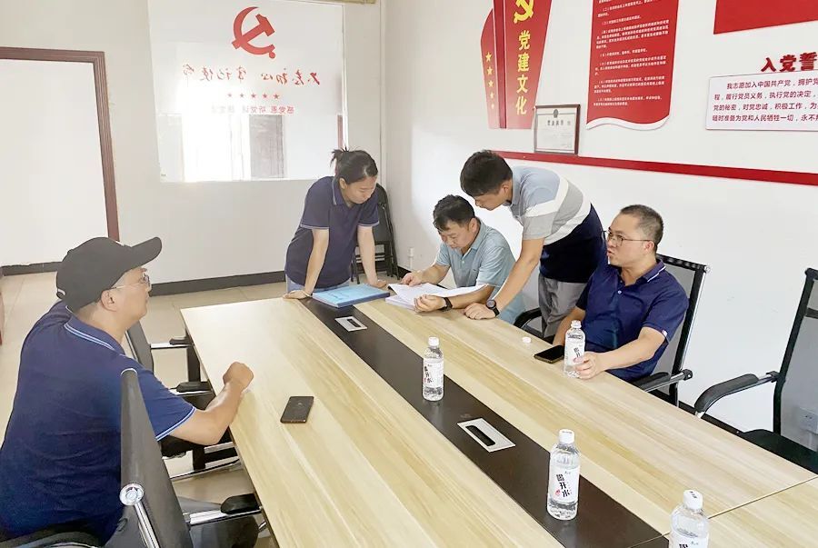 区科工局联合应急管理局开展安全生产检查工作