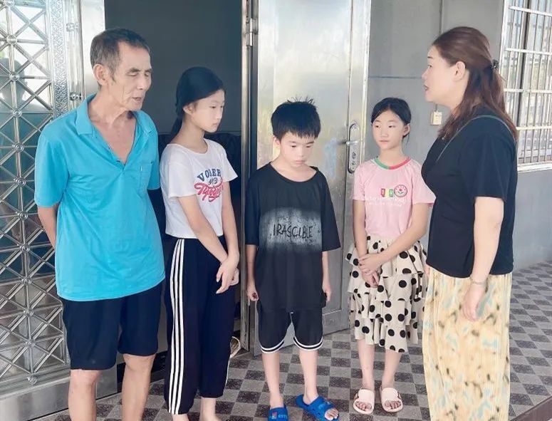 龙泉完小：开展暑期家访行动 严防溺水事故