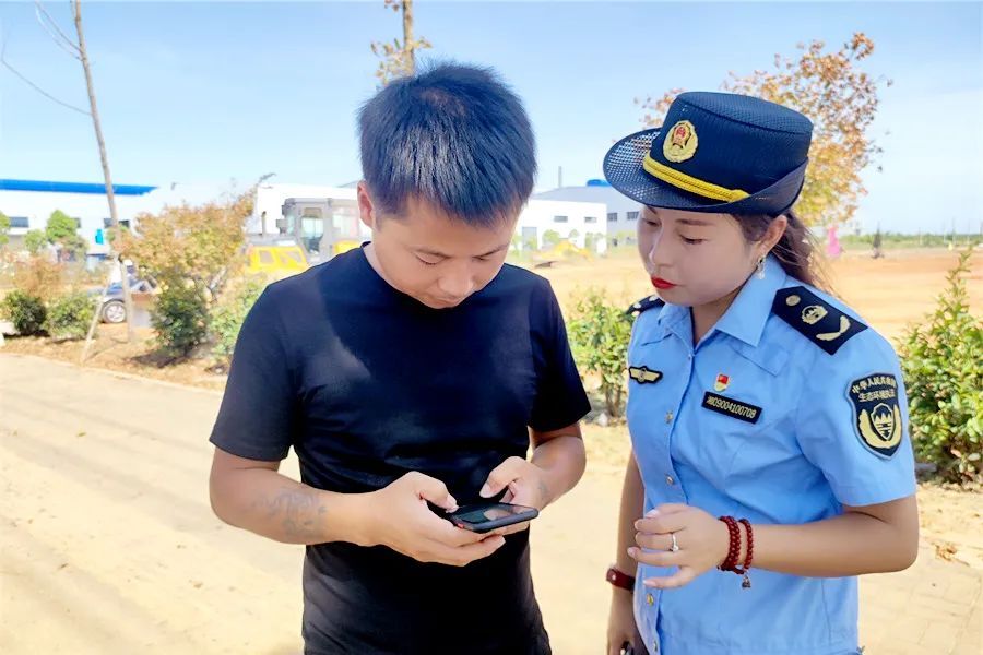 “利剑”行动︱区生环分局开展非道路柴油移动机械污染排放检查抽测工作