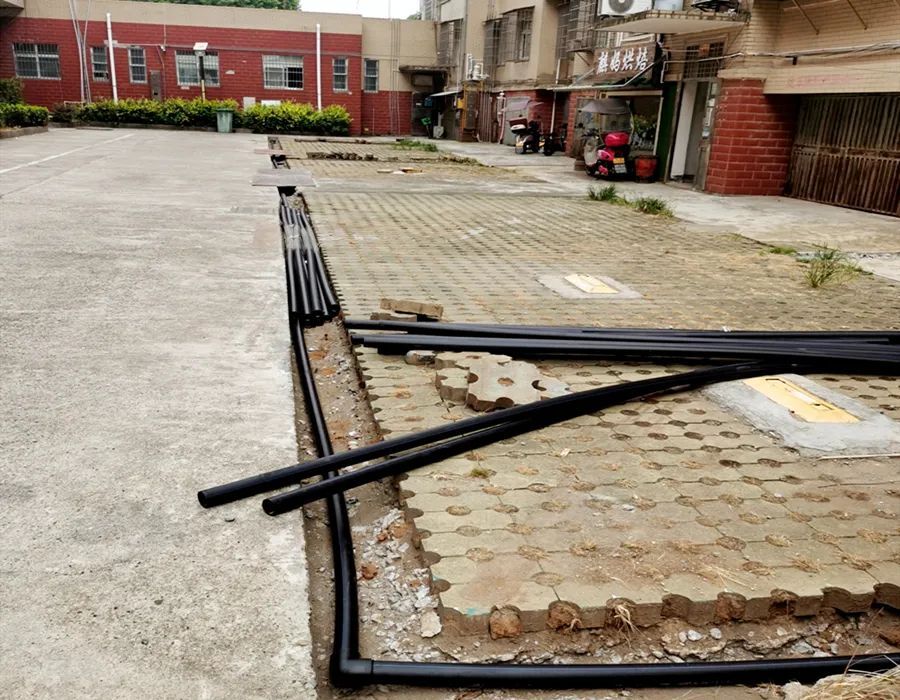 【我为群众办实事】龙泉街道育才社区：我为群众办实事 改造管网暖人心