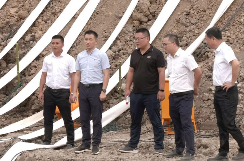 郑涵文实地督导防旱抗旱工作