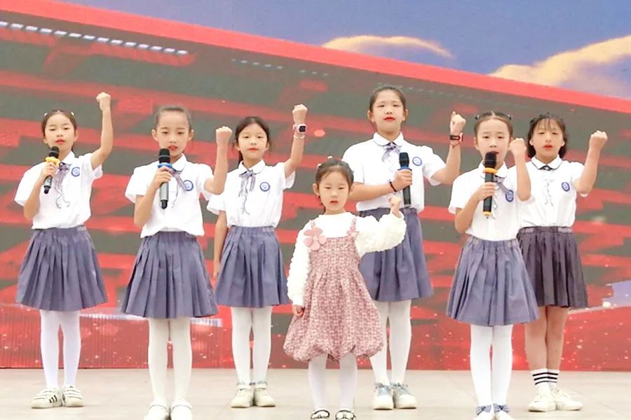 包饺子，送温暖，看演出，真过瘾！金凤街道清水塘社区重阳这样过