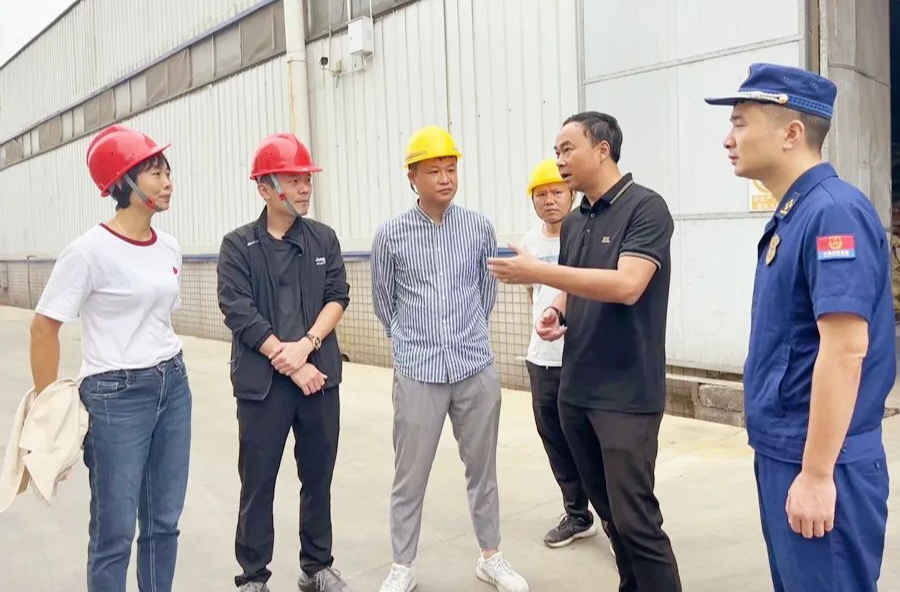 郭蕾带队实地督导检查国庆期间安全生产工作