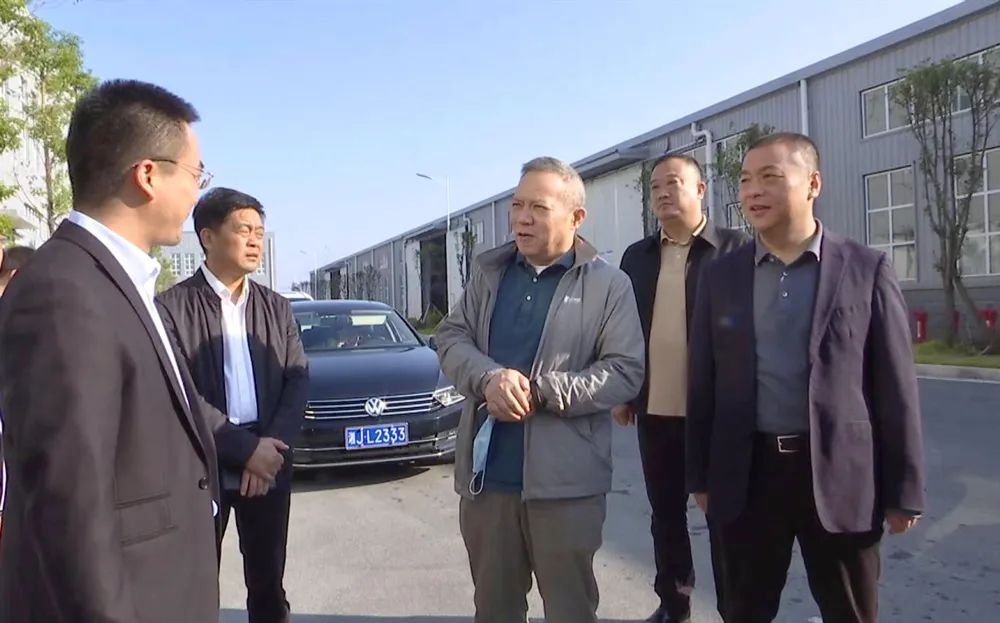 省工信厅来西洞庭开展万名干部联万企“送政策、解难题、优服务”行动“回头看”督导工作