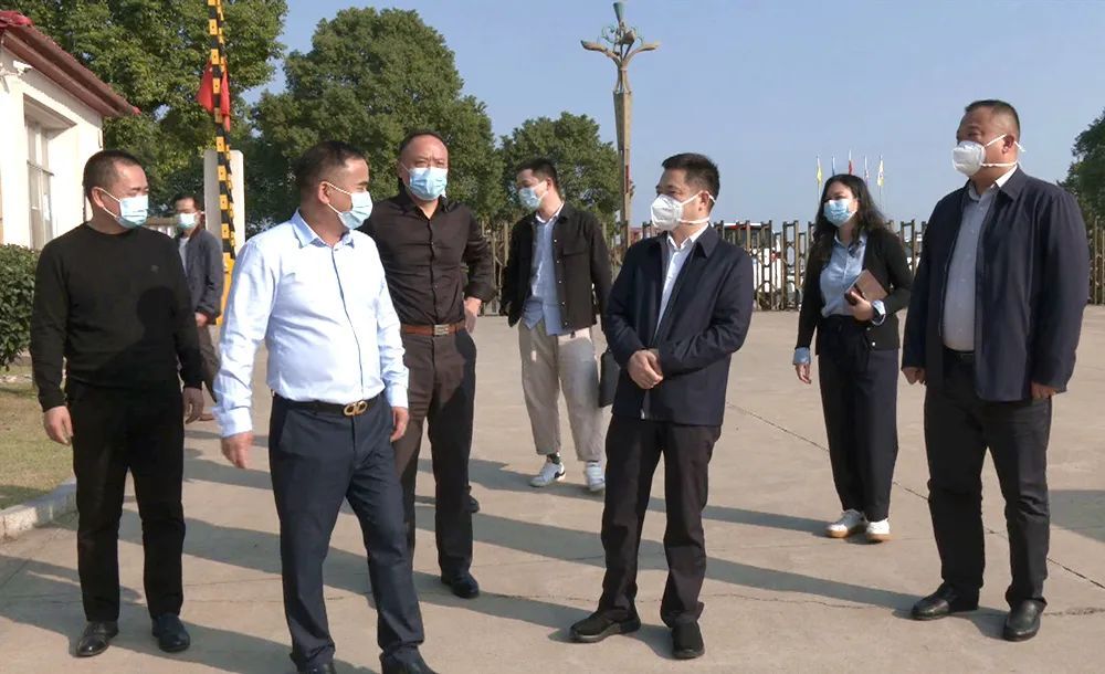 李智勇赴园区企业走访慰问