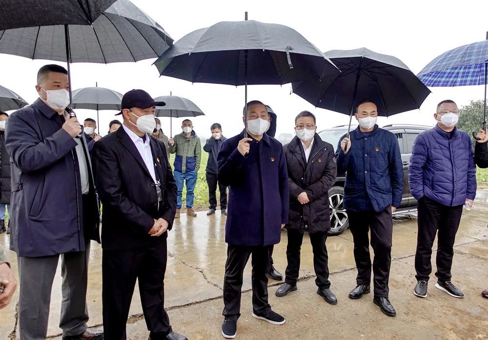 刘爱军实地调研祝丰镇基层党建工作