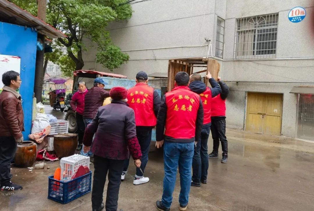 【国家卫生城镇创建】建设卫生城镇 社区齐头并进