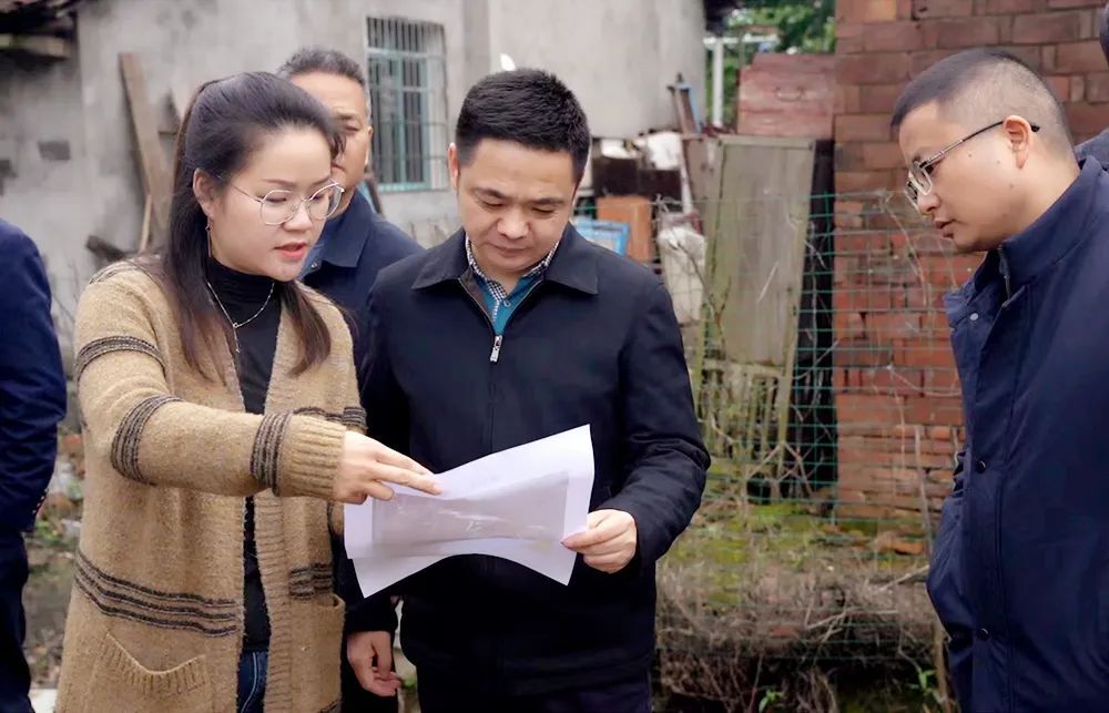 李智勇实地调研农村建房工作