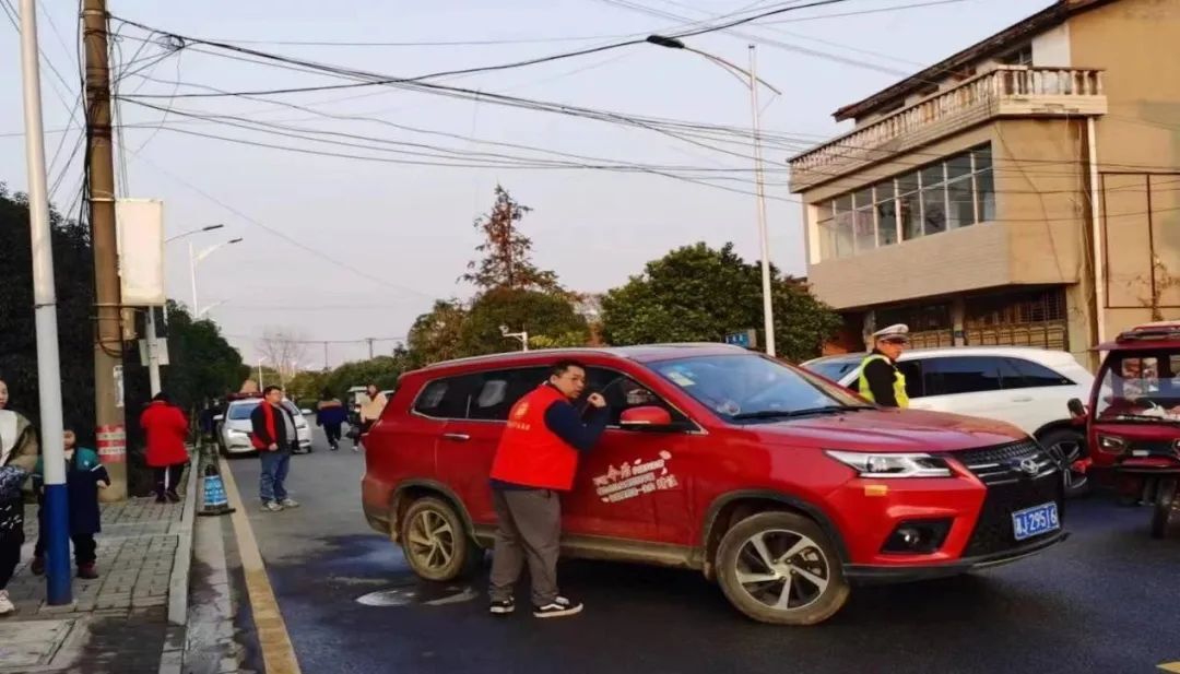 【交通顽瘴痼疾整治】龙泉街道志愿者在行动