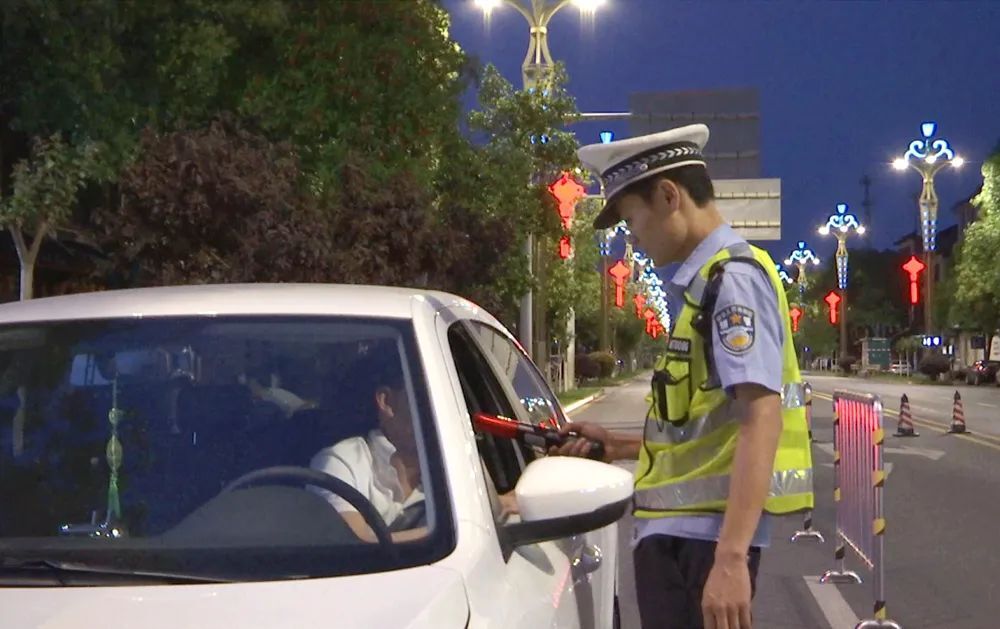 【交通顽瘴痼疾整治】区交警大队持续开展酒驾醉驾交通违法整治