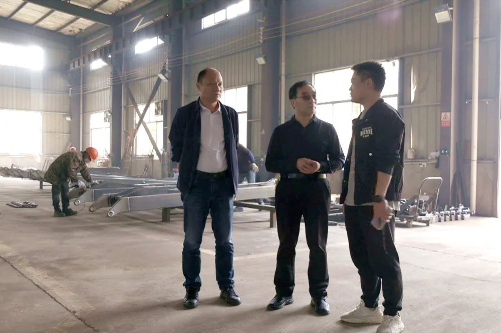 【创新突破 产业突围】刘建强率第四专项小组走访调研园区企业并召开会议