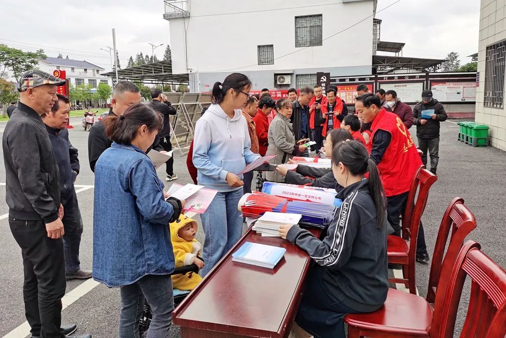 强化法治宣传 助力乡村振兴：西洞庭开展农村法治宣传教育月系列宣传活动