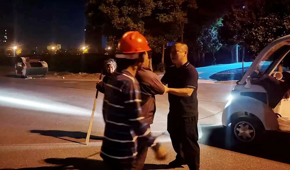患病老人离家出走 龙泉暖心助其回家