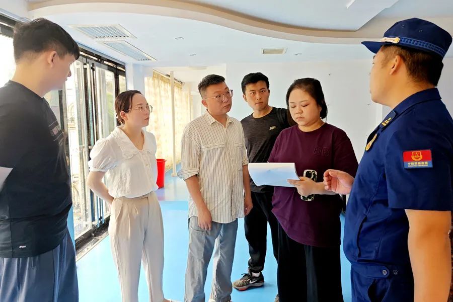 【我为群众办实事】西洞庭多部门联合开展校外培训机构专项检查行动