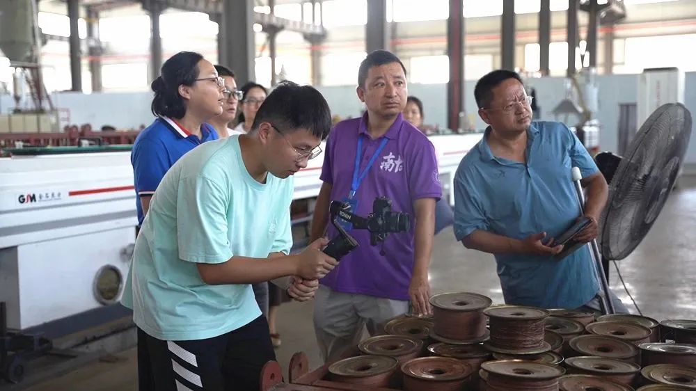 “高质量发展在常德”网络人士采写活动走进西洞庭