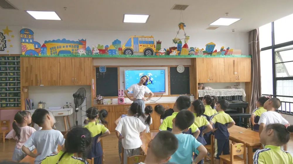 美凯幼儿园教师秦雨莎：用爱滋养每一个稚嫩的梦想