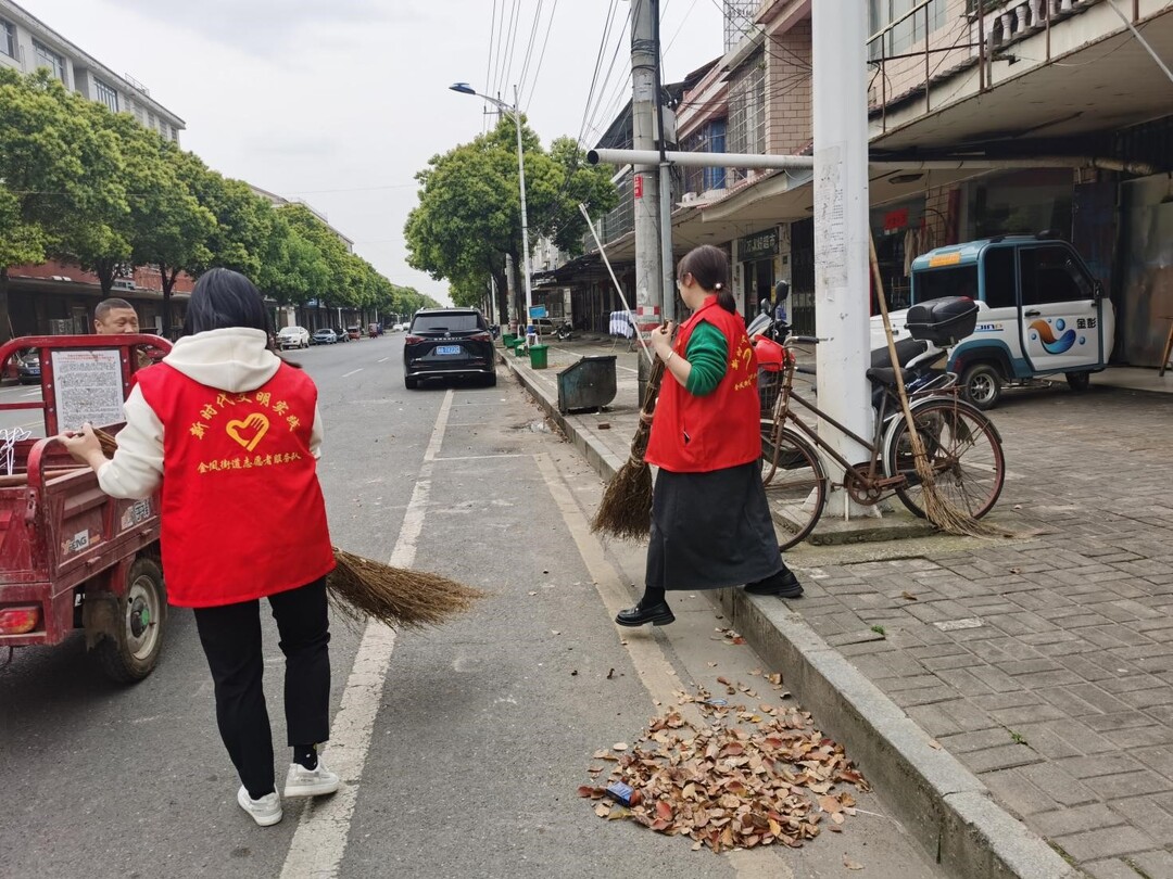 金凤街道：开展园区卫生整治，助力经营环境更优