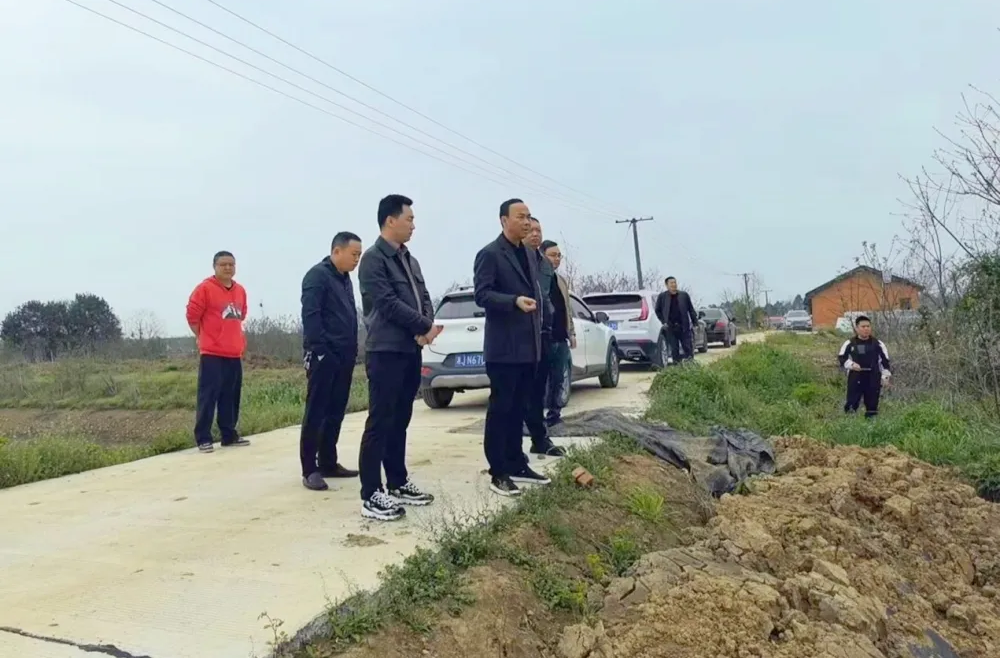 郭蕾实地督导我区突出生态环境问题整改工作并召开专题调度会