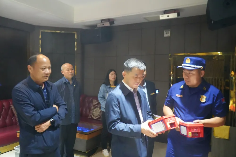 郑涵文带队开展文旅市场安全督导检查