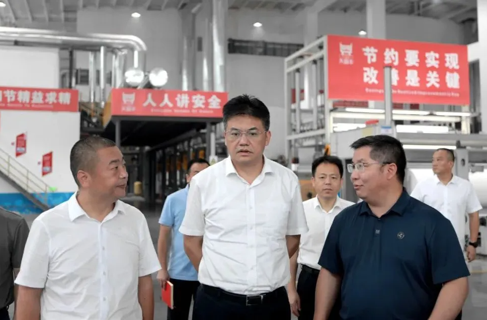 罗毅君来我区调研时强调：充分挖掘和发挥自身优势 奋力推动高质量发展