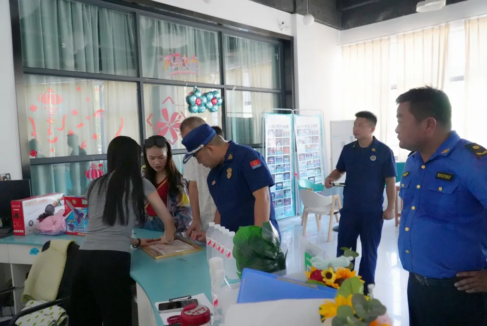 区教育局开展对培训学校综合检查“回头看”工作