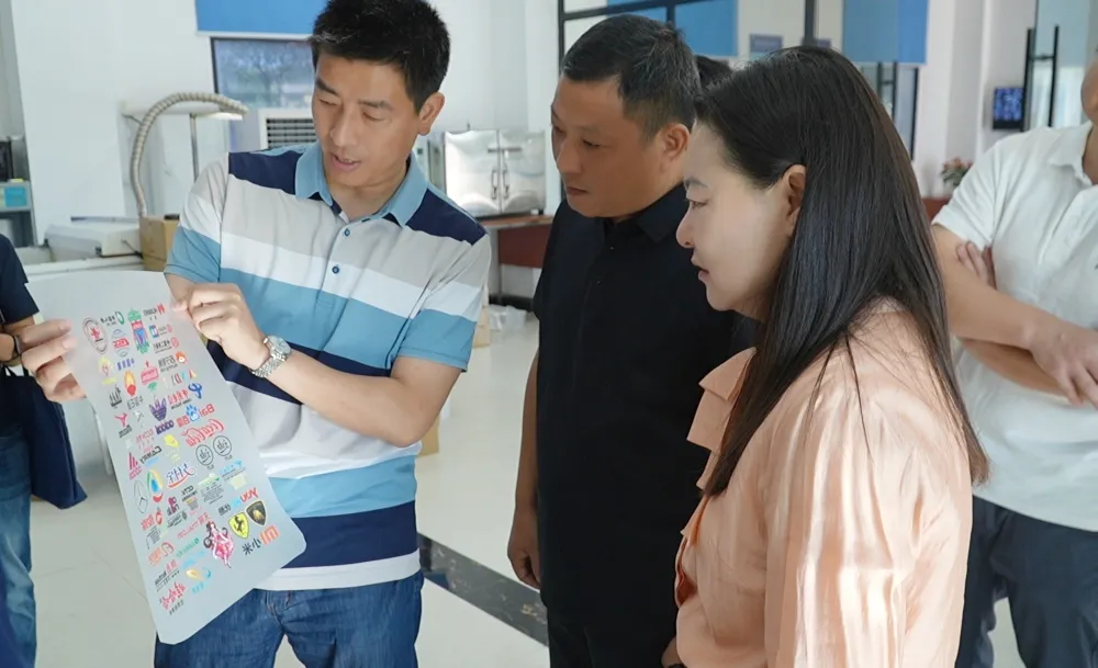 西洞庭管理区新材料产业小组调度会召开