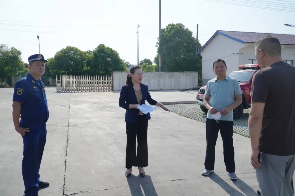 叶春华带队开展节前安全生产督导检查